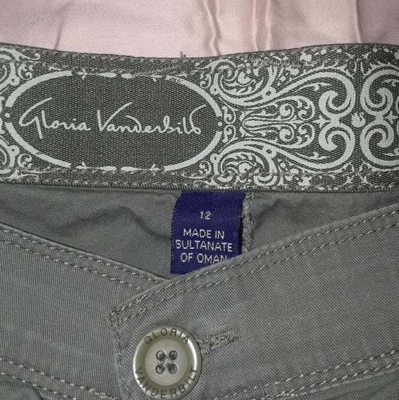 Capri pants - Picture 3 of 4